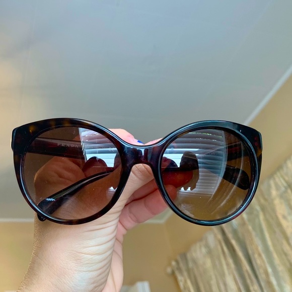 Prada rounded cat eye sunglasses main image 4